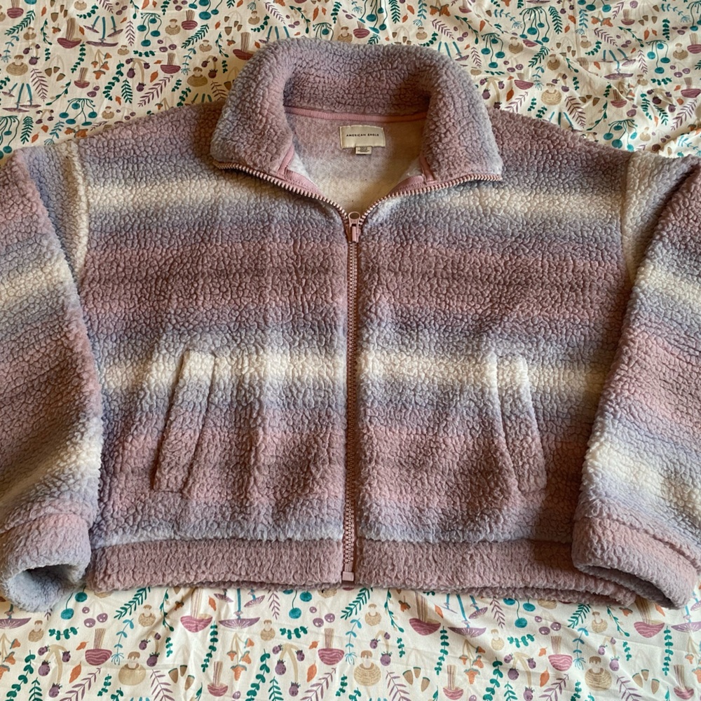 American Eagle Outfitters cool tone Sherpa Jacket